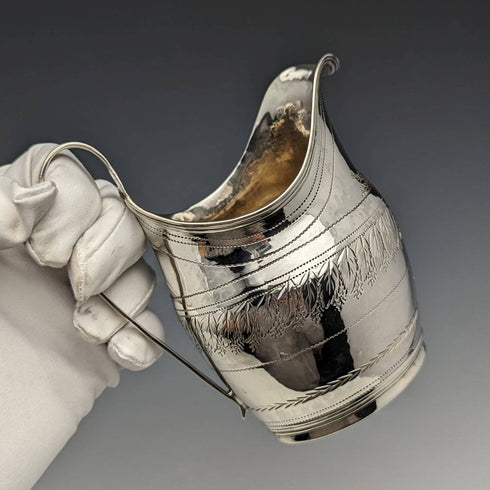 1801年 英国アンティーク ジョージアン 純銀製 クリームジャグ 97g